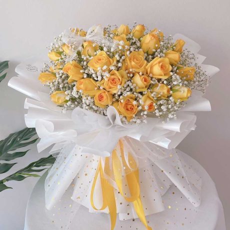seven florist 33 yellow roses1