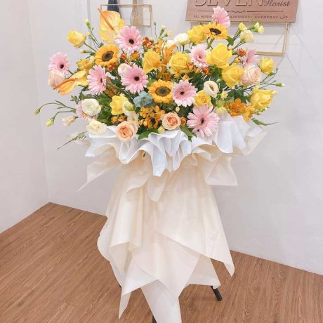 seven florist blooming sunshine flower stand1