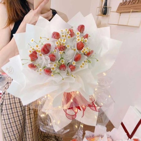 seven florist strawberries bouquet 02a