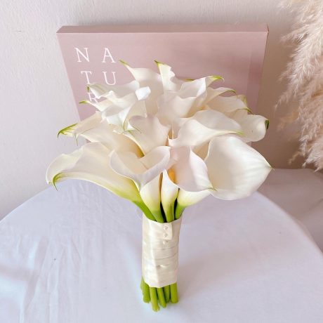 seven florist bridal bouquet calla lilies 01