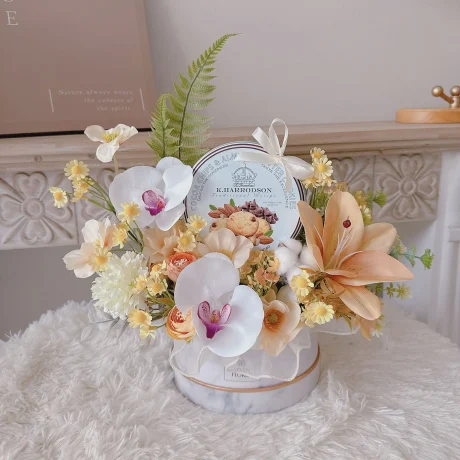 Raya Artificial Flower Box - Butter Cookies