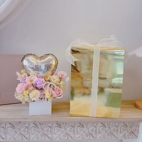 Mom's Mystery Garden Box [Soap Flower]